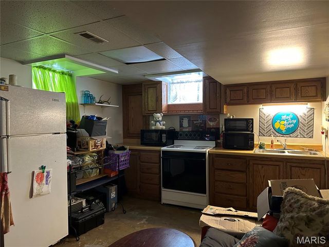 238 HWY 50, Rosebud, MO 63091