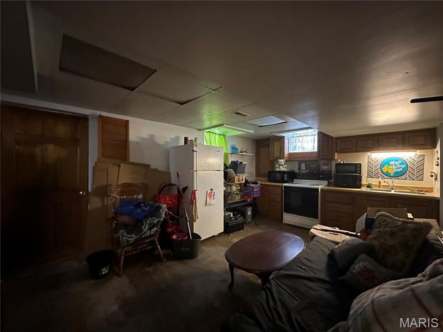 238 HWY 50, Rosebud, MO 63091