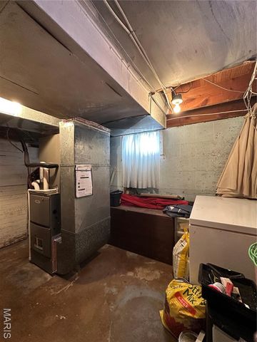 238 HWY 50, Rosebud, MO 63091