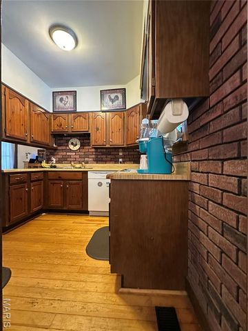 238 HWY 50, Rosebud, MO 63091