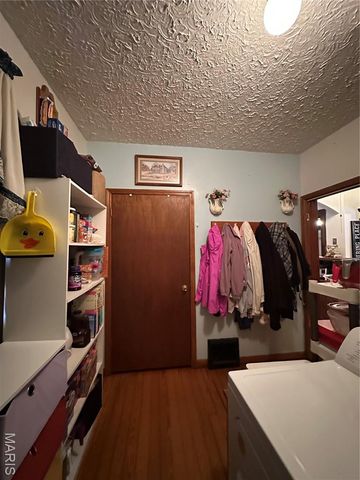 238 HWY 50, Rosebud, MO 63091