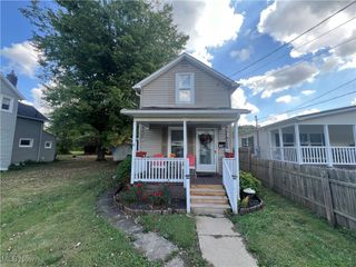 241 Packer Street, Uhrichsville, OH 44683