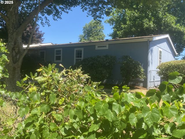 27645 SNYDER Rd 74, Junction City, OR 97448