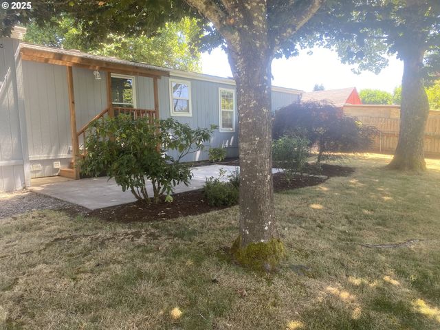 27645 SNYDER Rd 74, Junction City, OR 97448