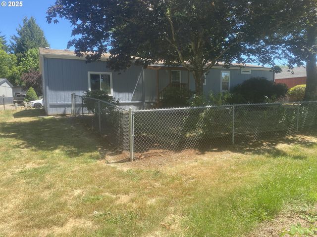 27645 SNYDER Rd 74, Junction City, OR 97448