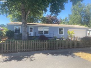 27645 SNYDER Rd 74, Junction City, OR 97448
