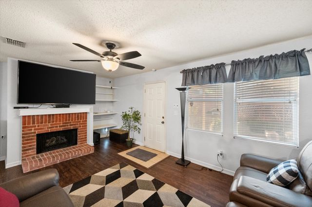 608 Flooded Gum Street, Arlington, TX 76002