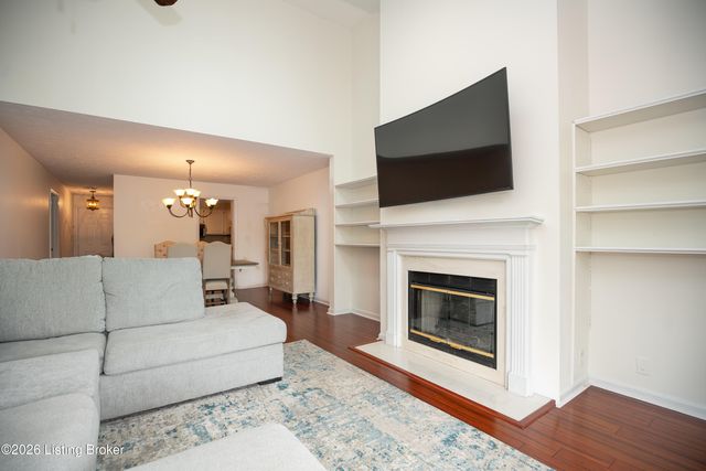 708 Forest Park Rd, Louisville, KY 40223