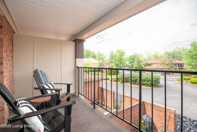 708 Forest Park Rd, Louisville, KY 40223