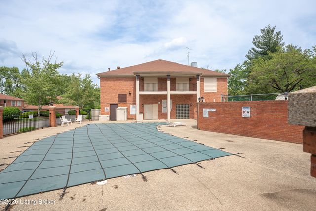 708 Forest Park Rd, Louisville, KY 40223