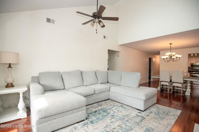 708 Forest Park Rd, Louisville, KY 40223