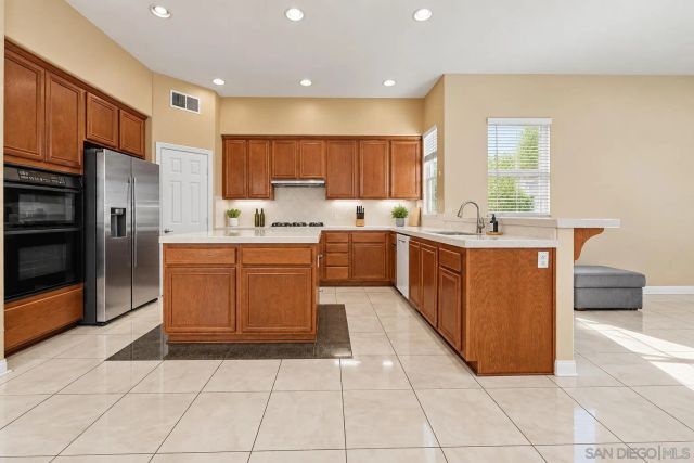 10145 Prairie Fawn Dr, San Diego, CA 92127