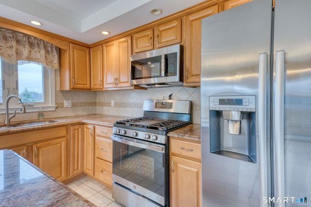 30 Wendy Lane, New Britain, CT 06053