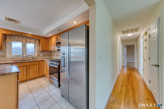 30 Wendy Lane, New Britain, CT 06053