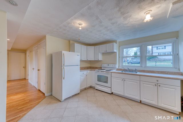 30 Wendy Lane, New Britain, CT 06053