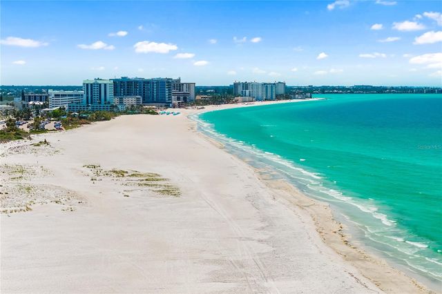 2525 GULF OF MEXICO DRIVE 3D, Longboat Key, FL 34228