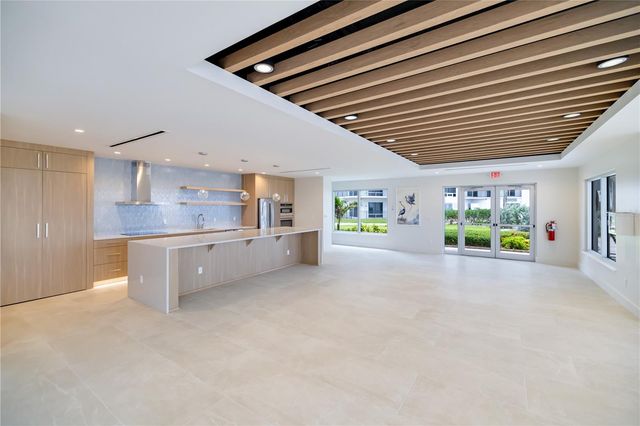 2525 GULF OF MEXICO DRIVE 3D, Longboat Key, FL 34228