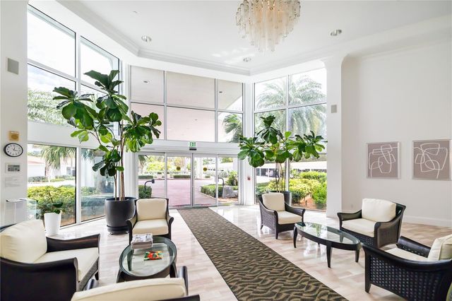 2525 GULF OF MEXICO DRIVE 3D, Longboat Key, FL 34228