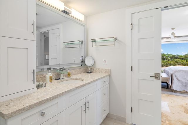 2525 GULF OF MEXICO DRIVE 3D, Longboat Key, FL 34228