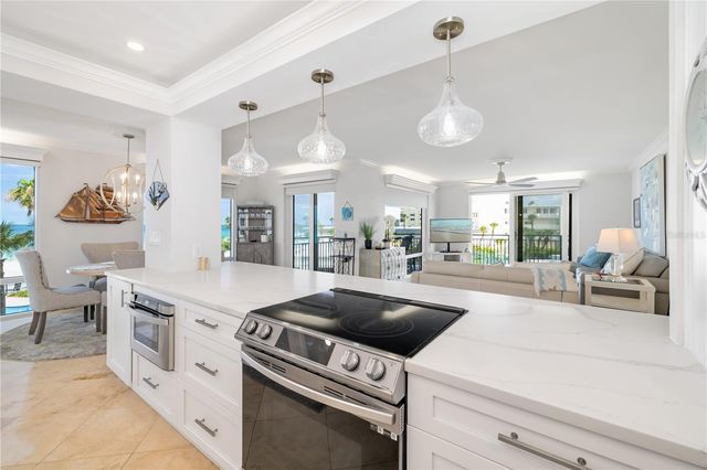 2525 GULF OF MEXICO DRIVE 3D, Longboat Key, FL 34228