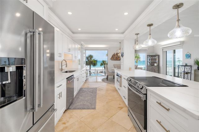 2525 GULF OF MEXICO DRIVE 3D, Longboat Key, FL 34228