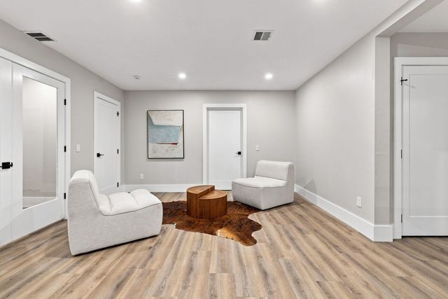 50 Willard, Weston, MA 02493