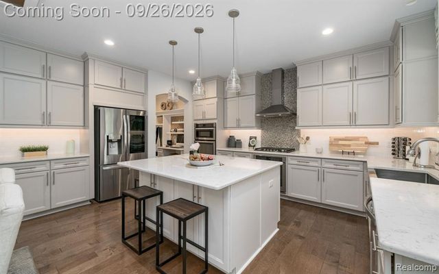 258 Westbrooke Drive, Oakland, MI 48363
