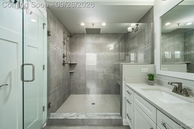 258 Westbrooke Drive, Oakland, MI 48363