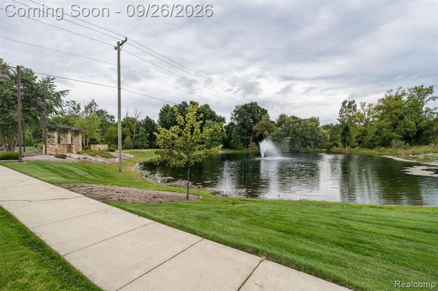 258 Westbrooke Drive, Oakland, MI 48363