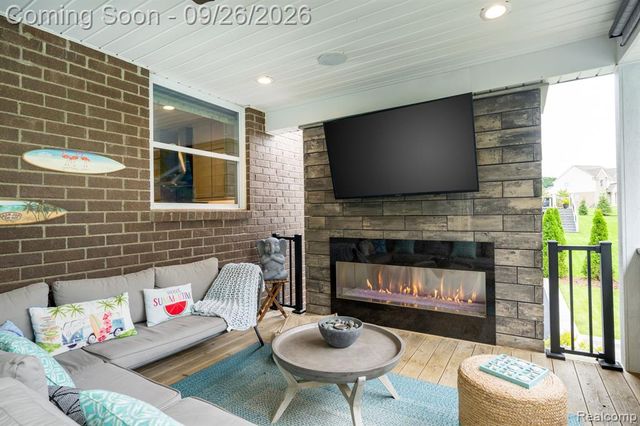 258 Westbrooke Drive, Oakland, MI 48363