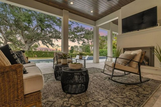 634 POINSETTIA ROAD, Belleair, FL 33756