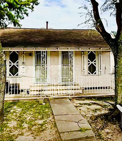 4408 Edsee Street, Houston, TX 77009