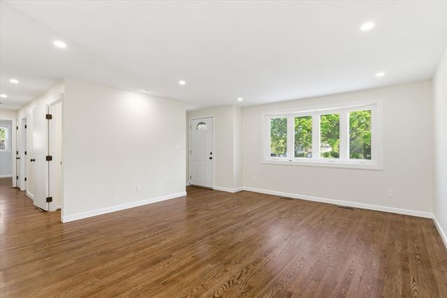 60 Pond Ln, Randolph, MA 02368