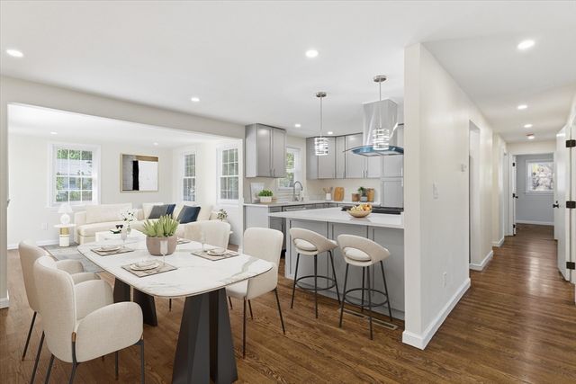 60 Pond Ln, Randolph, MA 02368
