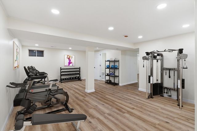 60 Pond Ln, Randolph, MA 02368