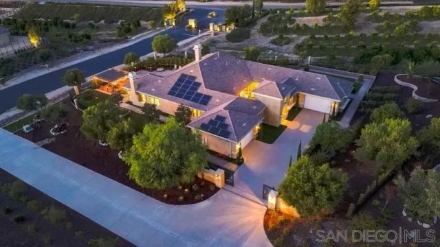 41770 Knoll Vista Lane, Temecula, CA 92592