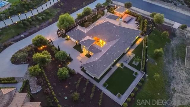 41770 Knoll Vista Lane, Temecula, CA 92592