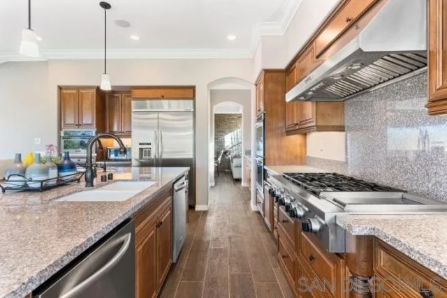 41770 Knoll Vista Lane, Temecula, CA 92592