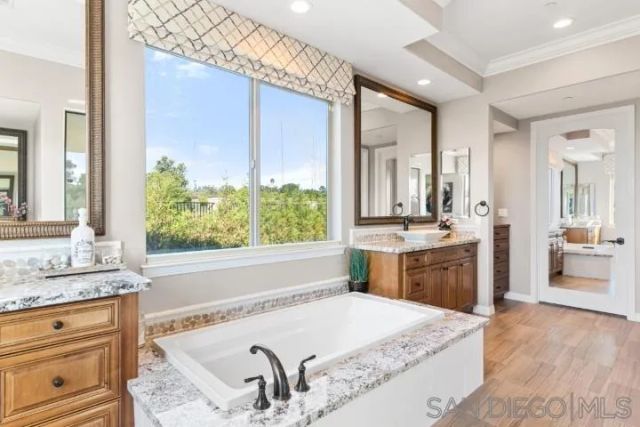 41770 Knoll Vista Lane, Temecula, CA 92592