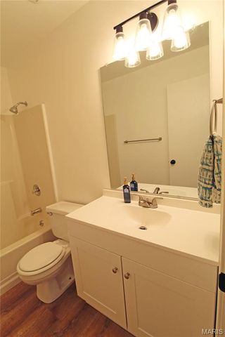 1782 Sparrow Point Lane, Fenton, MO 63026