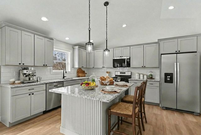 8683 Camomile Drive, Augusta, MI 49012