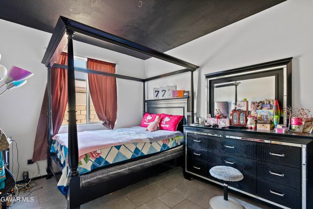 5035 Rainer Avenue, Palmdale, CA 93552