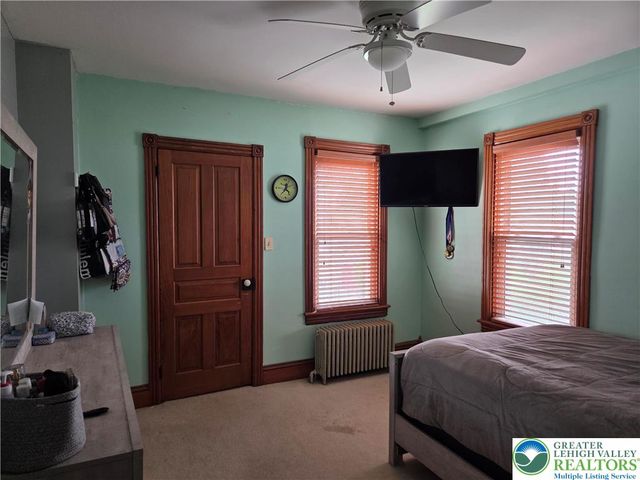 3204 South 2nd Street, Whitehall Twp, PA 18052