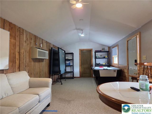 3204 South 2nd Street, Whitehall Twp, PA 18052