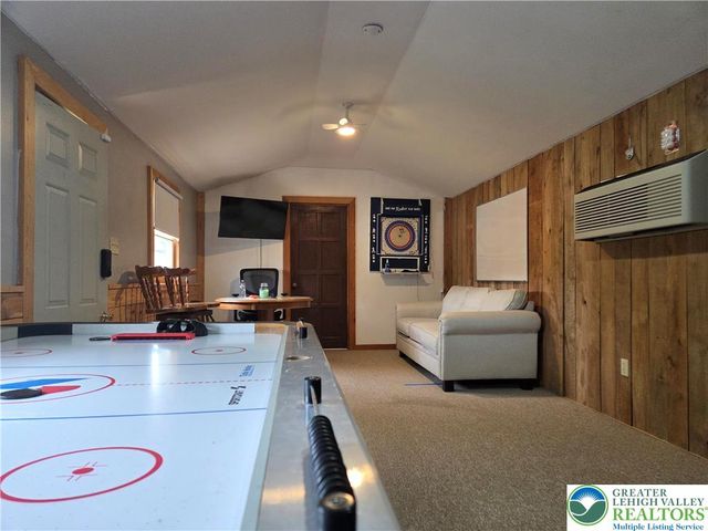 3204 South 2nd Street, Whitehall Twp, PA 18052