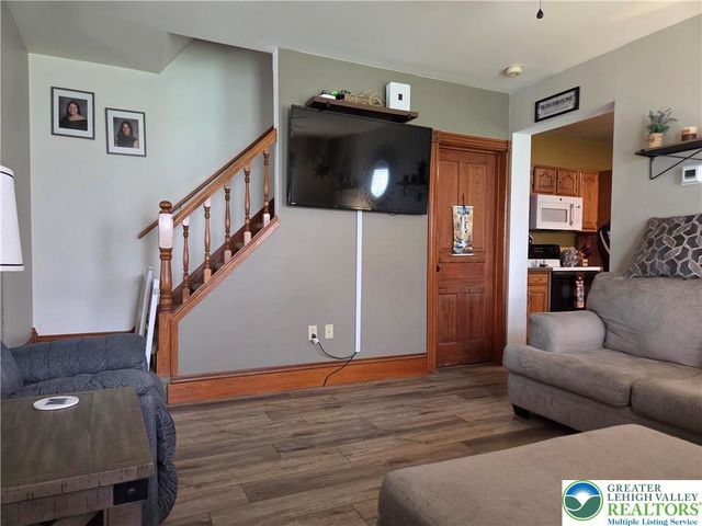 3204 South 2nd Street, Whitehall Twp, PA 18052