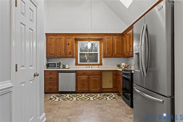 6242 Violet Cir, Mechanicsville, VA 23111