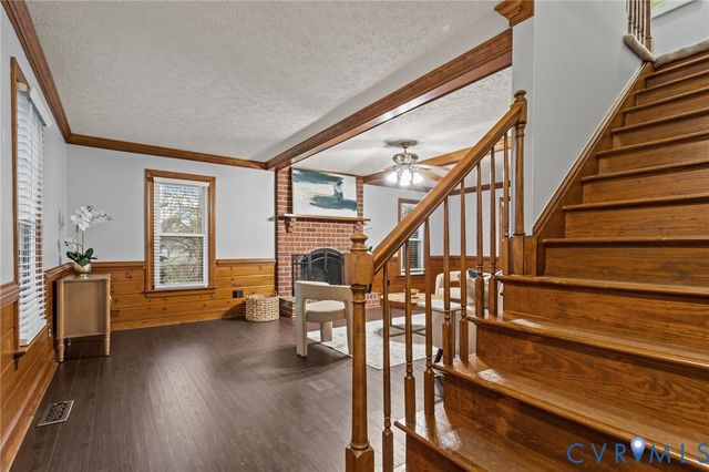 6242 Violet Cir, Mechanicsville, VA 23111