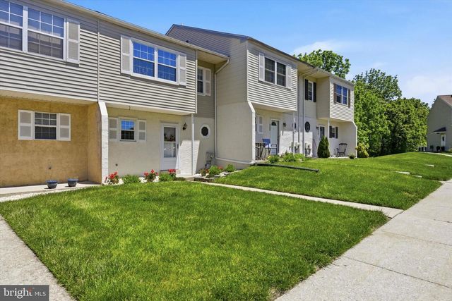 324 CARLYN CT, Downingtown, PA 19335