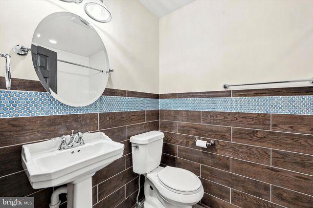 324 CARLYN CT, Downingtown, PA 19335